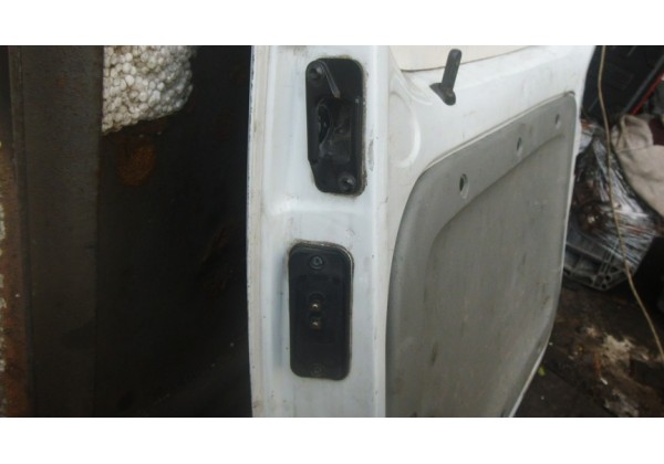 Дверка бокова права здвіжна, (глуха) Renault Kangoo